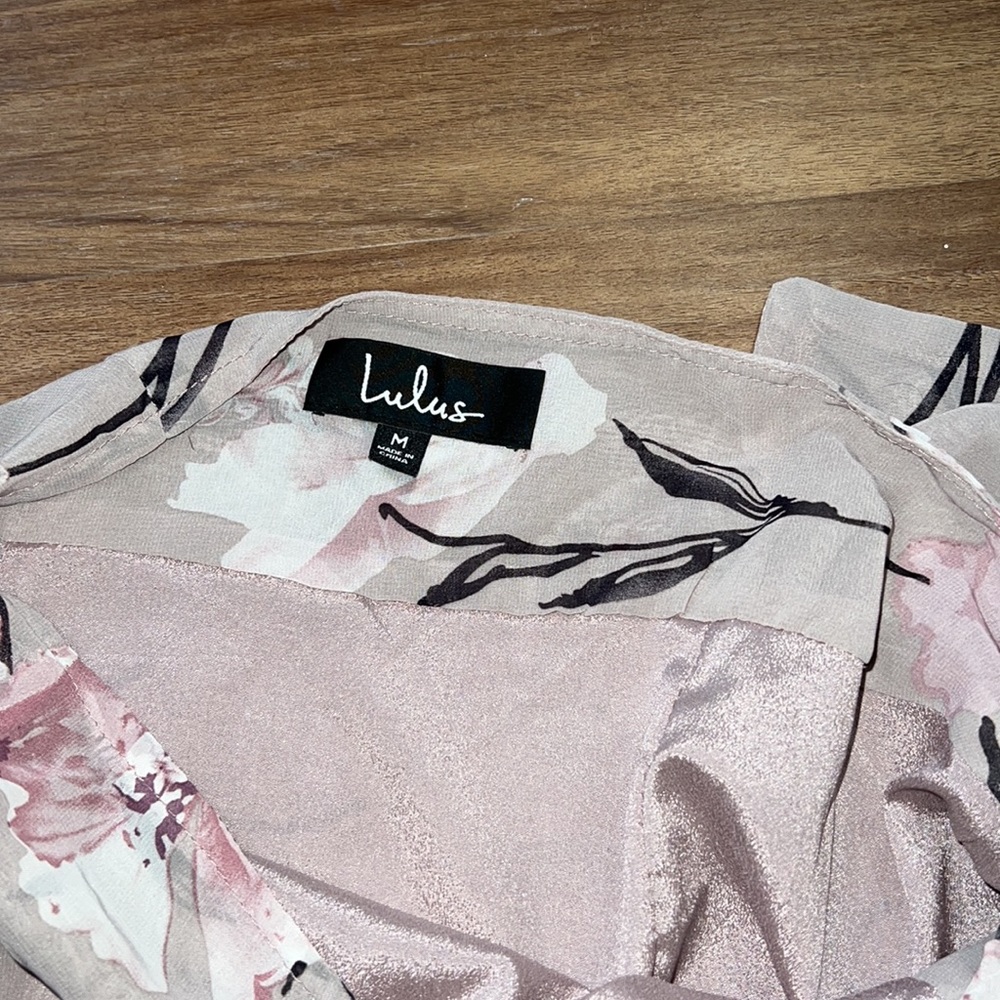 Lulu’s Floral Wrap MIDI Skirt - Picture 4 of 6